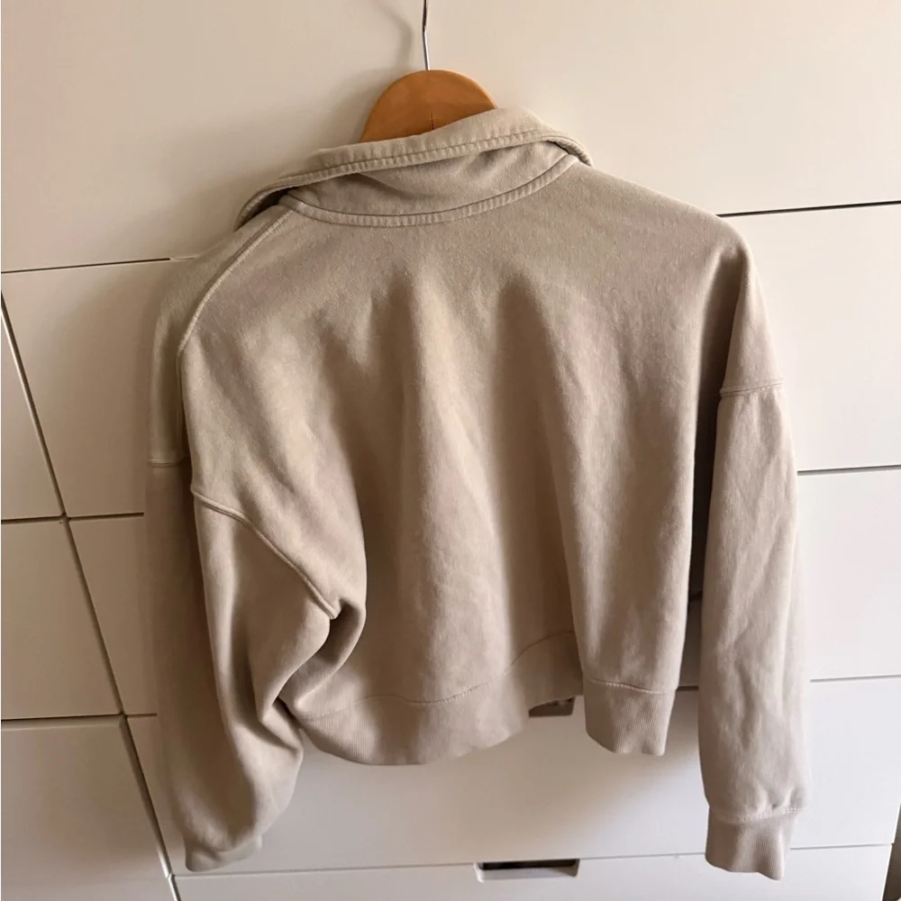 DKNY Cream Cropped Collar Pullover Sport Sweatshirt - Picture 5 of 5